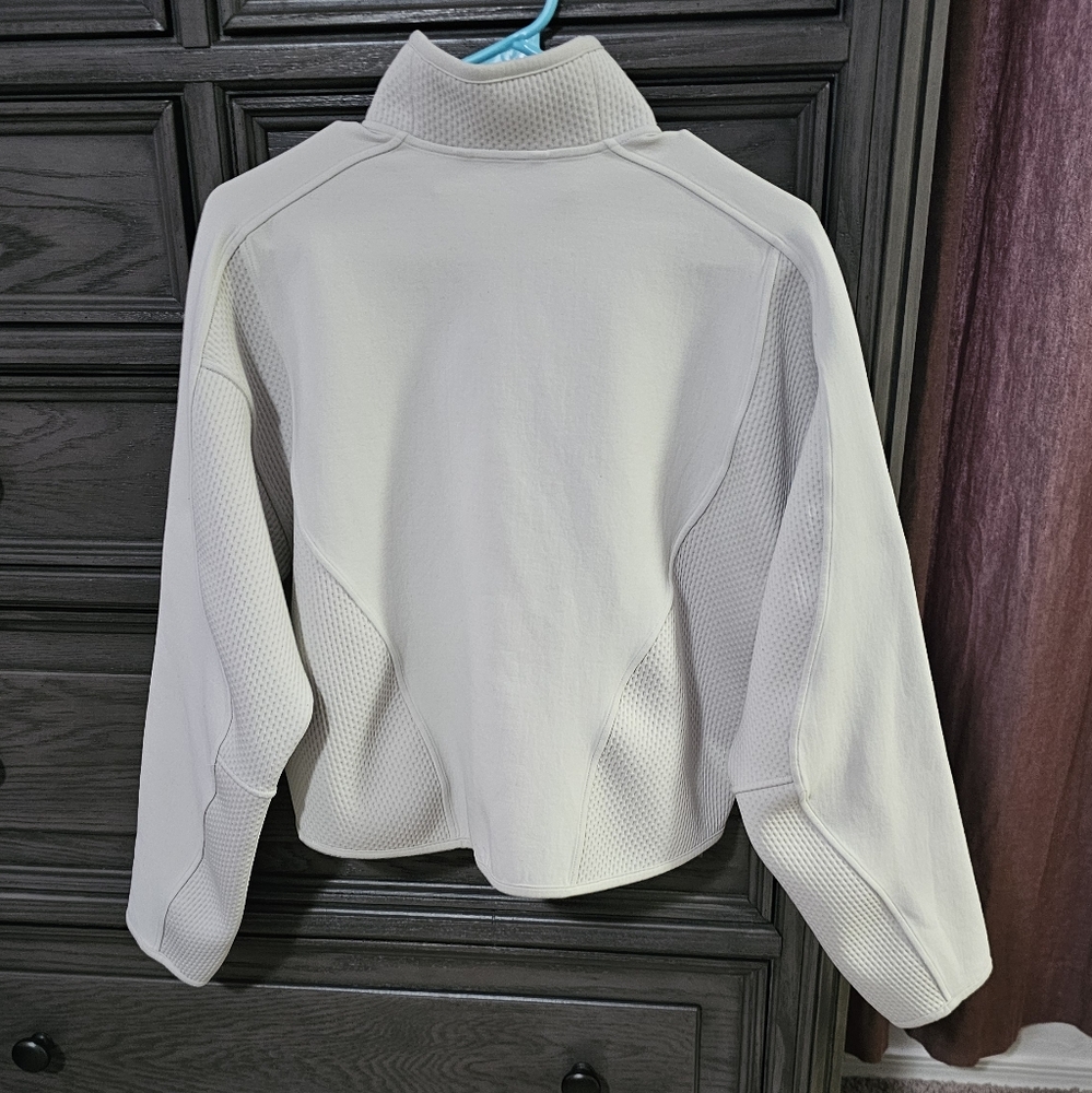 Lululemon Pullover - image 2